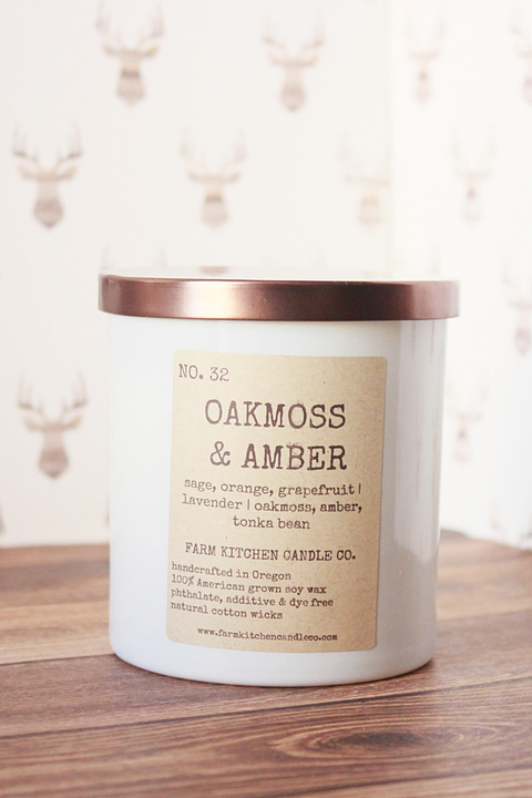 Oakmoss & Amber Soy Candle - Magnolia Studio & Co